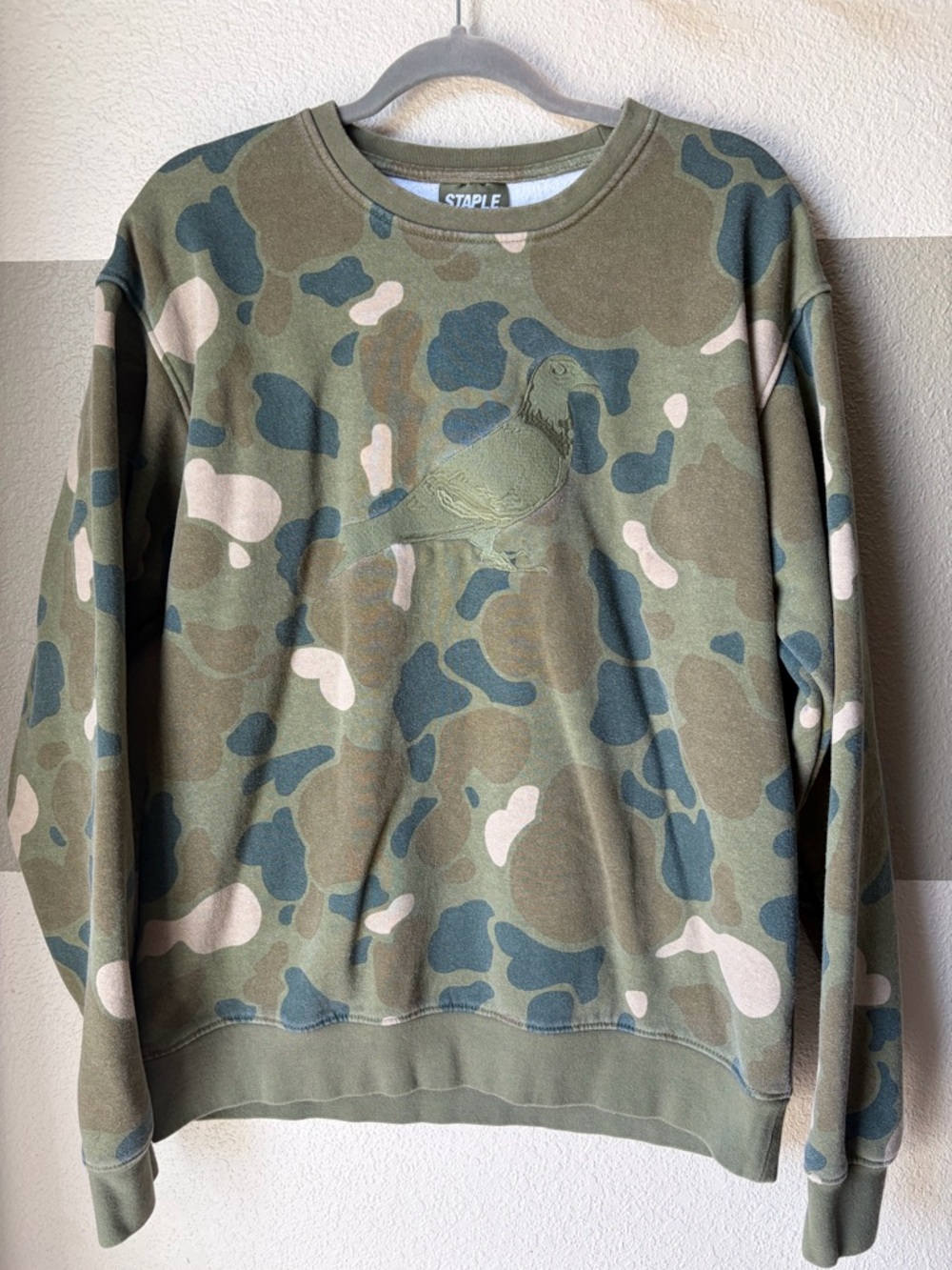 Staple Men’s Large Stuyvesant Washed Crewneck Sweatshirt Pullover Camo Pidgeon